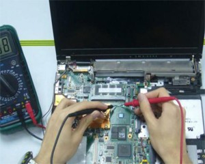 jorge castillo rodriguez Anuncios de Computaci&oacute;n en Santiago |  TECNICO  REPARA   NOTEBOOKS  SERVICIO CATEDRAL  /  BRASIL, horario de lunes a sabado de 10 am a 21 horas catedral  1980